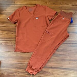 Figs Auburn Scrub Set